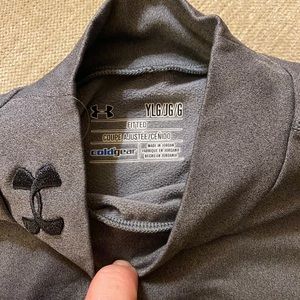 Under Armour YXL Grey Cold Gear